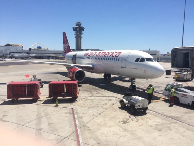 Digital photograph: Virgin America, Airbus A320-214, Los Angeles International Airport (LAX)