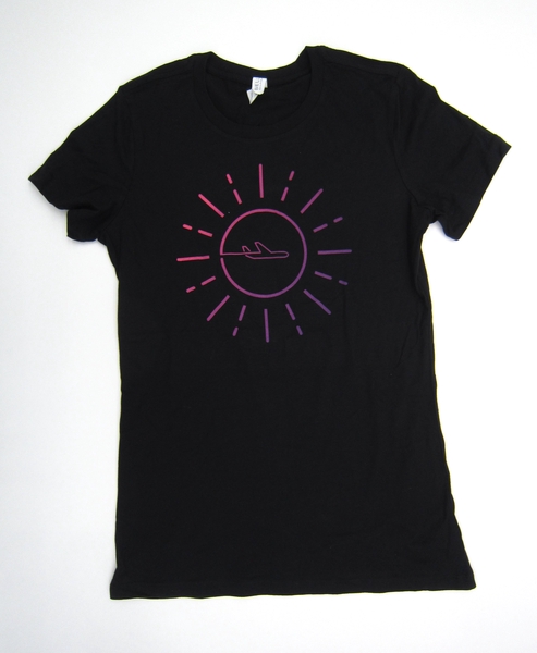 Image: employee t-shirt: Virgin America