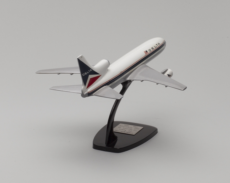 Image: model airplane: Delta Air Lines, Lockheed L-1011 TriStar