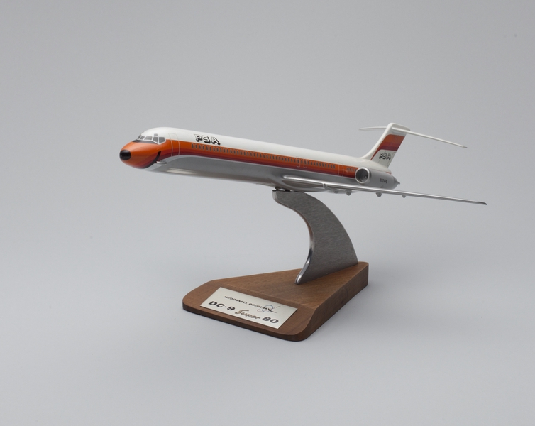 Image: model airplane: Pacific Southwest Airlines (PSA), Douglas DC-9 Super 80