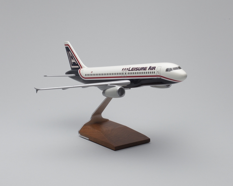 Image: model airplane: Leisure Air, Airbus A320