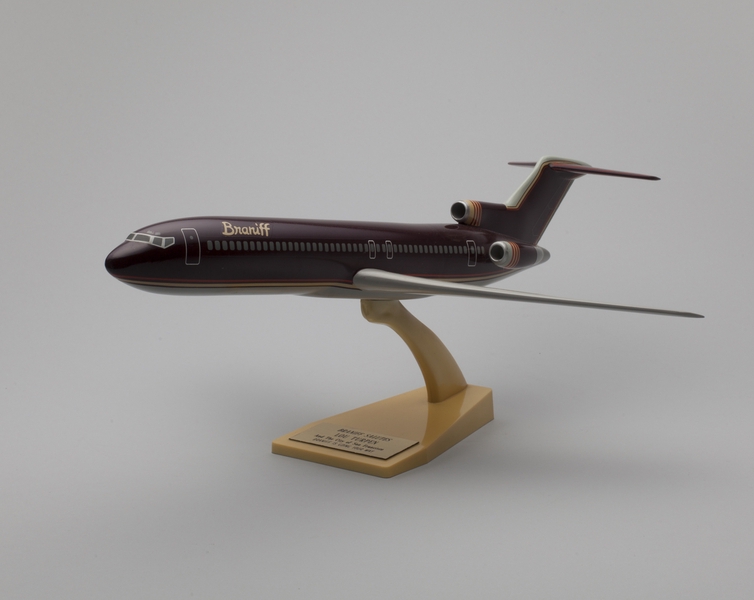 Image: model airplane: Braniff International, Boeing 727
