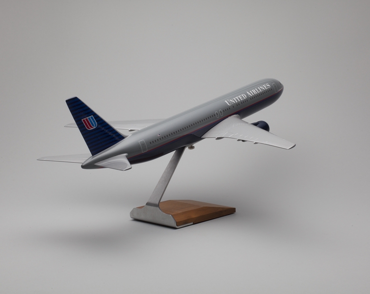Image: model airplane: United Airlines, Boeing 777