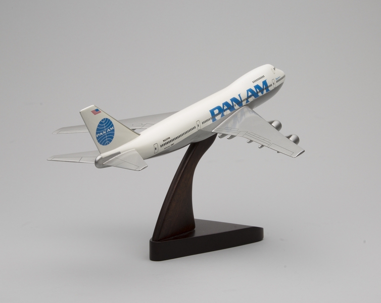 Image: model airplane: Pan American World Airways, Boeing 747-100 Clipper America