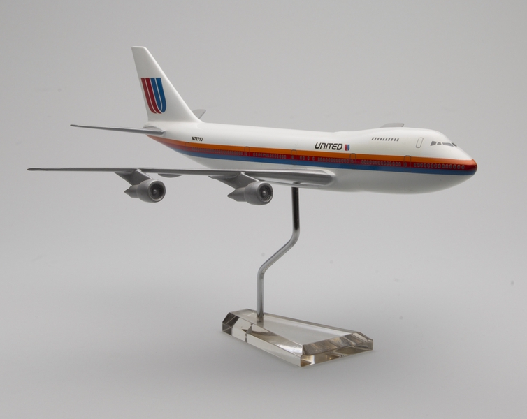 Image: model airplane: United Airlines, Boeing 747-100