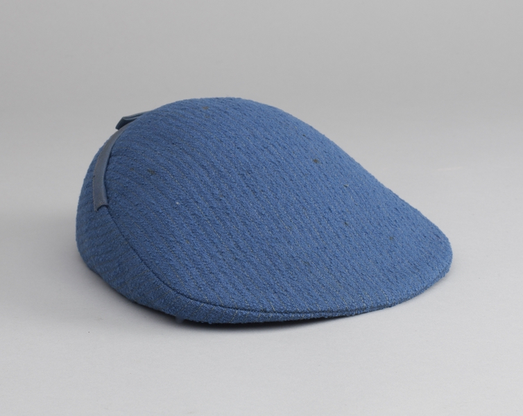 Image: stewardess hat: United Air Lines, winter