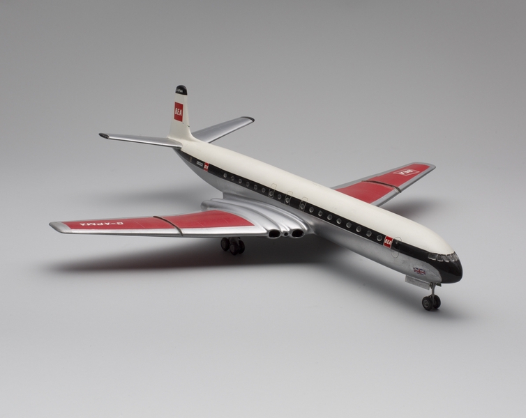 Image: model airplane: BEA (British European Airways), de Havilland D.H.106 Comet Mk.4B
