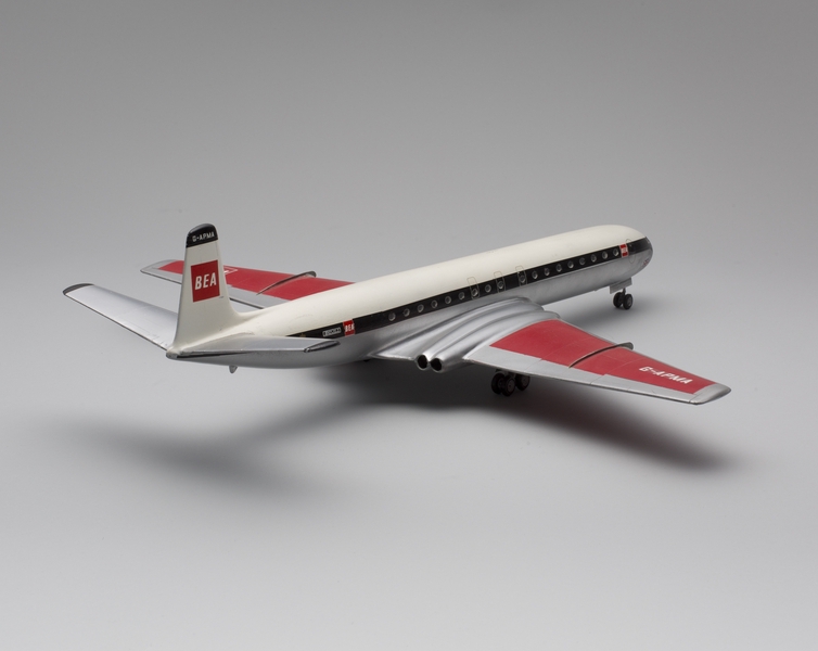 Image: model airplane: BEA (British European Airways), de Havilland D.H.106 Comet Mk.4B