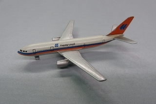 Image: miniature model airplane: Hapag Lloyd, Airbus A330