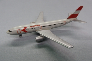 Image: miniature model airplane: Austrian Airlines, Airbus A330