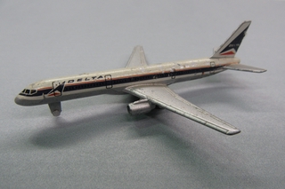Image: miniature model airplane: Delta Air Lines, Boeing 757