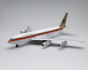 Image: model airplane: Continental Airlines, Boeing 720B