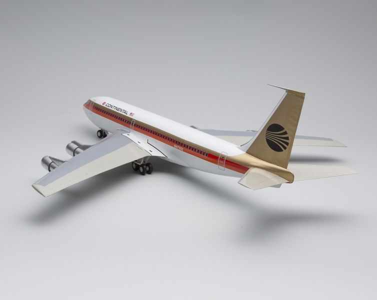 Image: model airplane: Continental Airlines, Boeing 720B