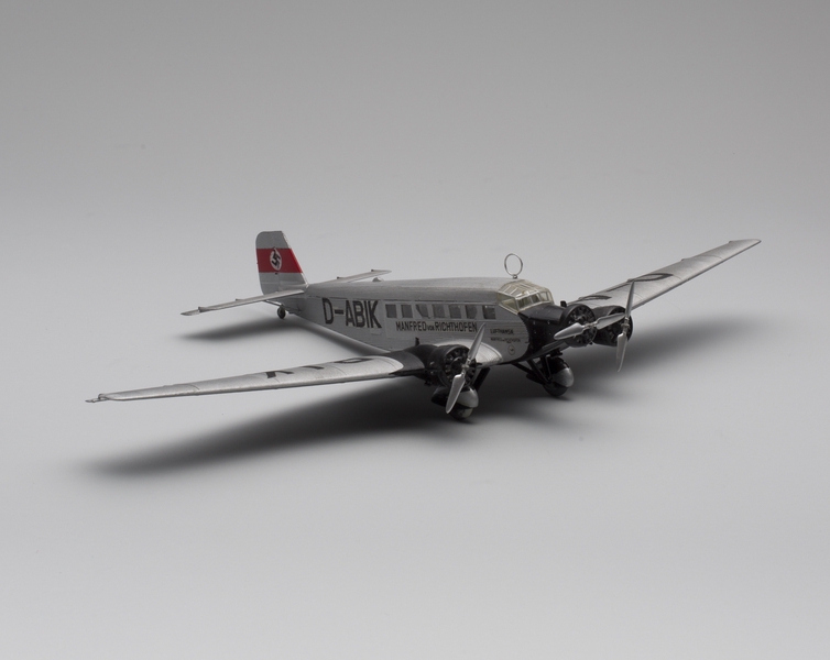 Image: model airplane: Deutsche Lufthansa, Junkers Ju 52/3m Manfred von Richthofen