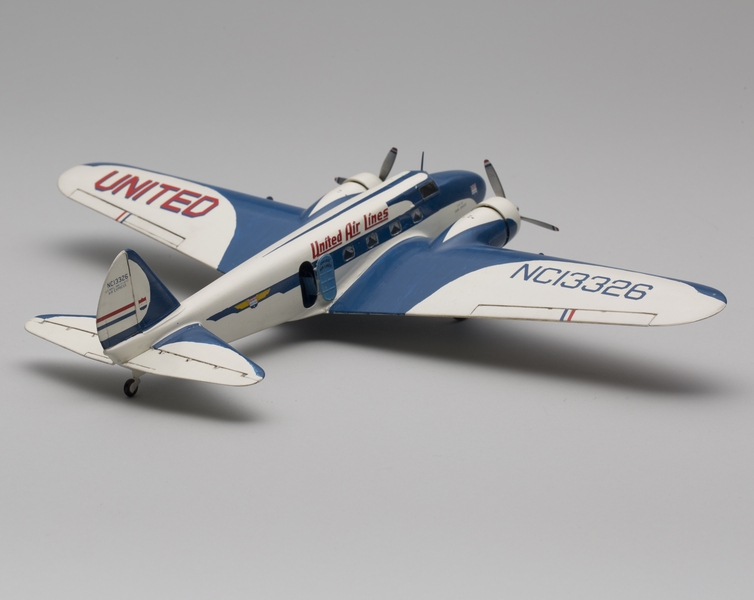 Image: model airplane: United Air Lines, Boeing 247D