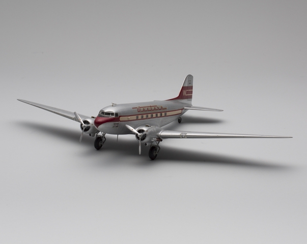 Model airplane: Western Air Lines, Douglas DC-3