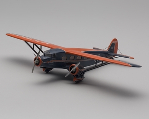 Image: model airplane: American Airways, Stinson Model U Buffalo