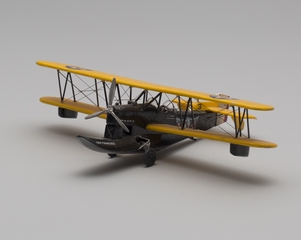 Image: model airplane: U.S. Army Air Corps, Loening OA-1A San Francisco