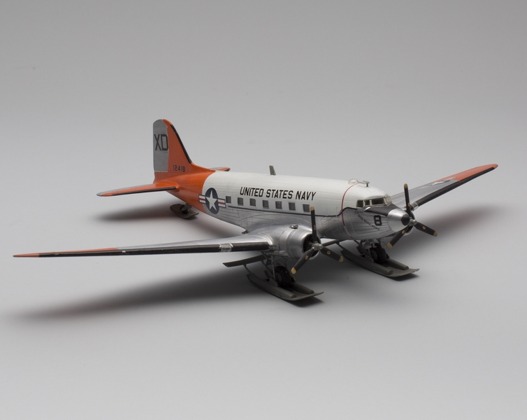 Image: model airplane: U.S. Navy, Douglas R4D-5L Skytrain Que Sera Sera