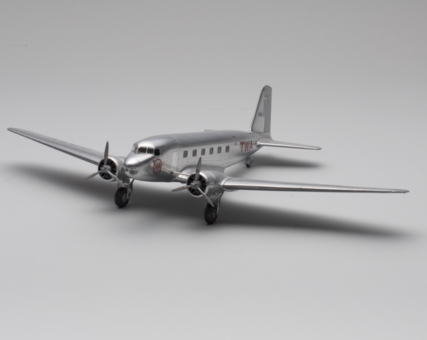 Model airplane: Transcontinental & Western Air (TWA), Douglas DC-1