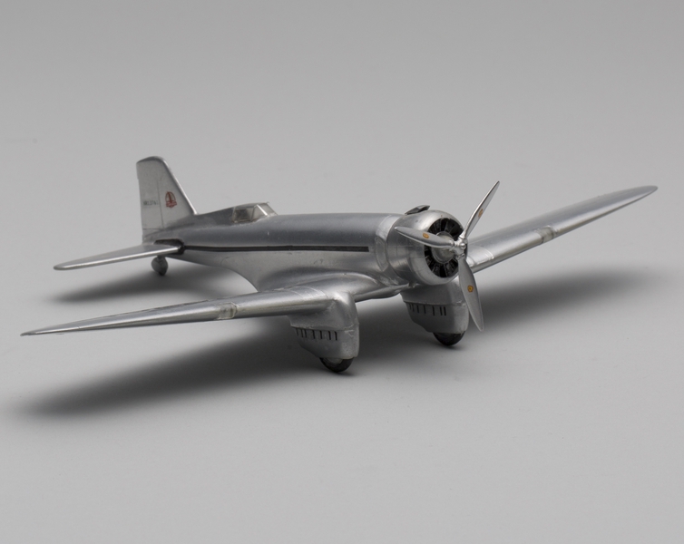 Image: model airplane: Northrop Gamma 2D