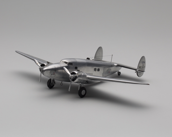 Model airplane: Lockheed Model 14-N2 Super Electra