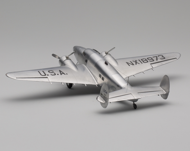 Image: model airplane: Lockheed Model 14-N2 Super Electra