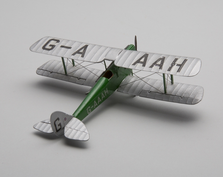 Image: model airplane: de Havilland D.H.60G Gipsy Moth