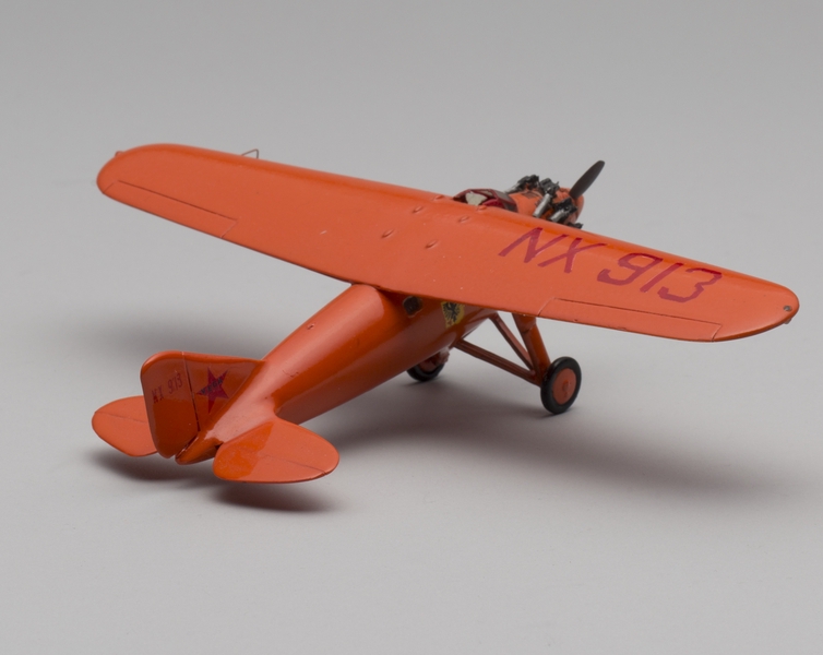 Image: model airplane: Lockheed Model 1 Vega Golden Eagle