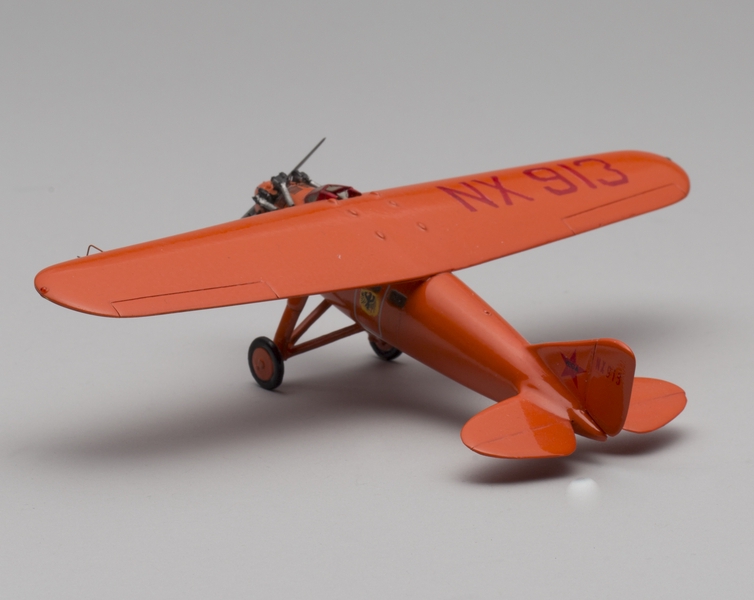 Image: model airplane: Lockheed Model 1 Vega Golden Eagle