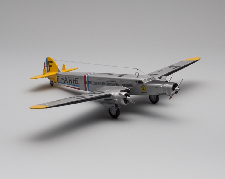 Image: model airplane: Air France, Dewoitine D.338