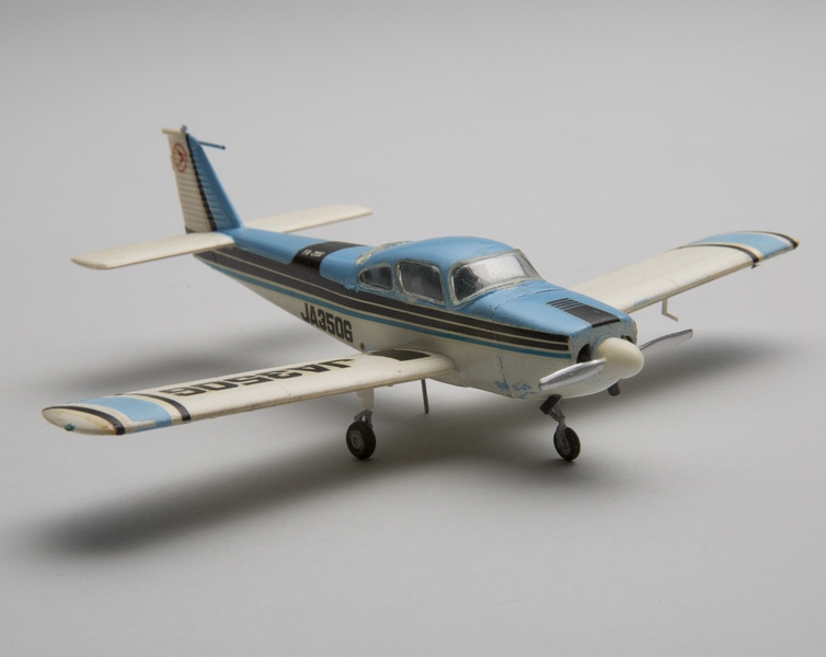 Image: model airplane: Fuji FA-200 Aero Subaru