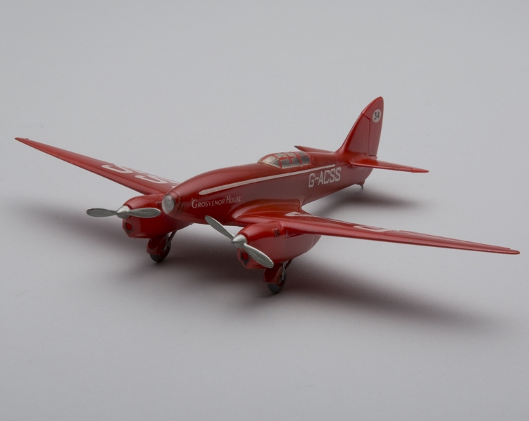 Image: model airplane: de Havilland DH-88 Comet Grosvenor House