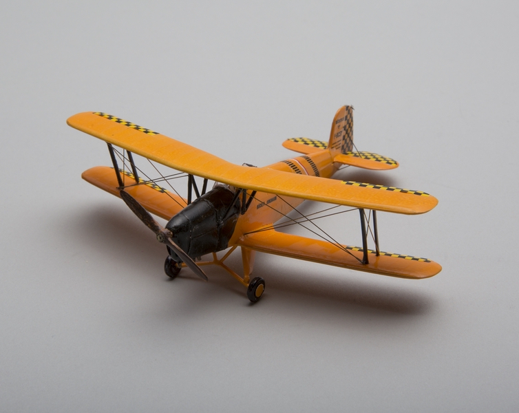 Image: model airplane: Bücker Bü 131 Jungmann