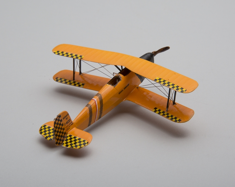 Image: model airplane: Bücker Bü 131 Jungmann