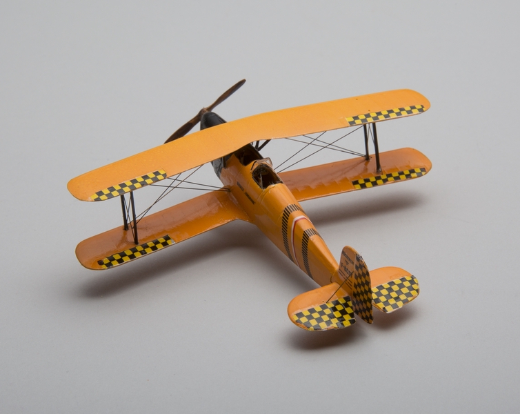 Image: model airplane: Bücker Bü 131 Jungmann