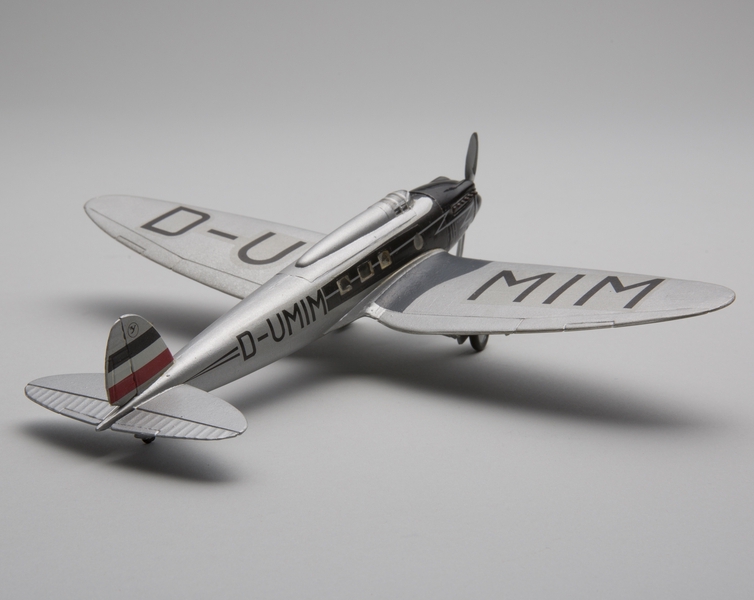 Image: model airplane: Deutsche Lufthansa, Heinkel He 70 G-1 Blitz