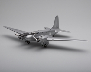 Image: model airplane: Douglas B-23 Dragon (UC-67)