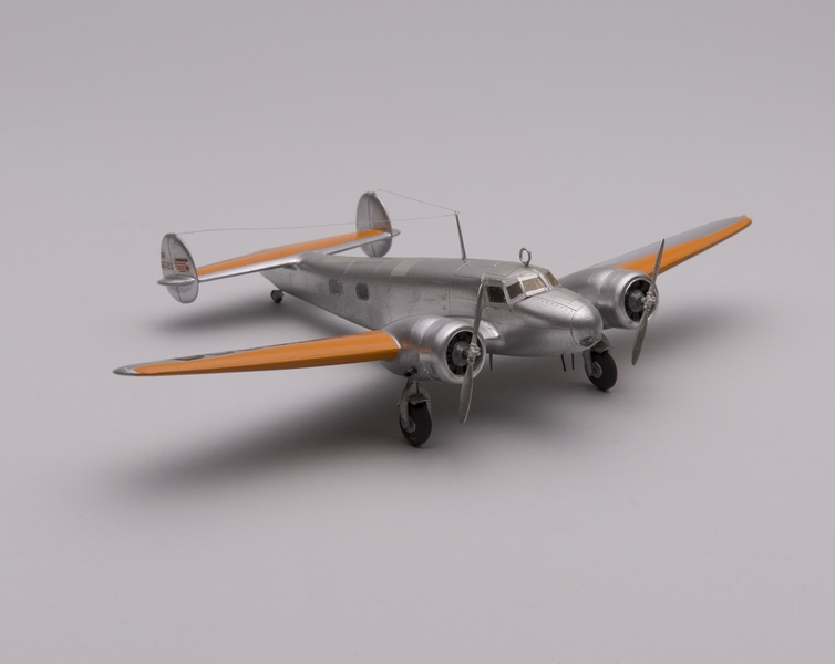 Image: model airplane: Lockheed Model 10-E Electra
