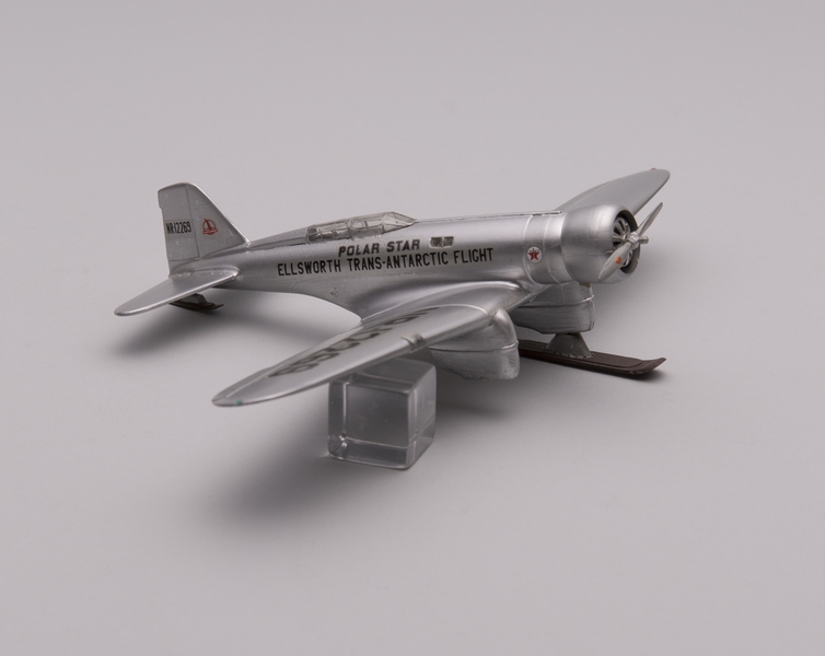 Image: model airplane: Northrop Gamma 2B Polar Star