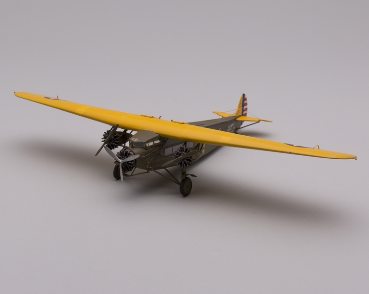 Image: model airplane: U.S. Army Air Corps, Fokker C-2A Question Mark