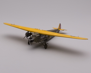 Image: model airplane: U.S. Army Air Corps, Fokker C-2A Question Mark