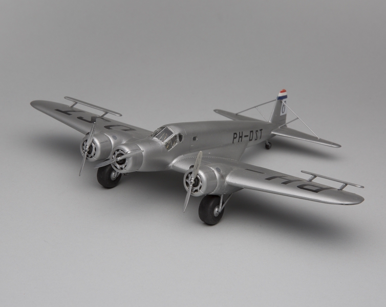 Image: model airplane: Pander S-4 Postjager
