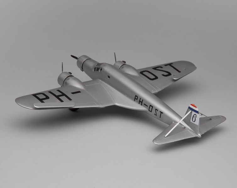 Image: model airplane: Pander S-4 Postjager