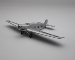 Image: model airplane: Junkers W 33b Bremen