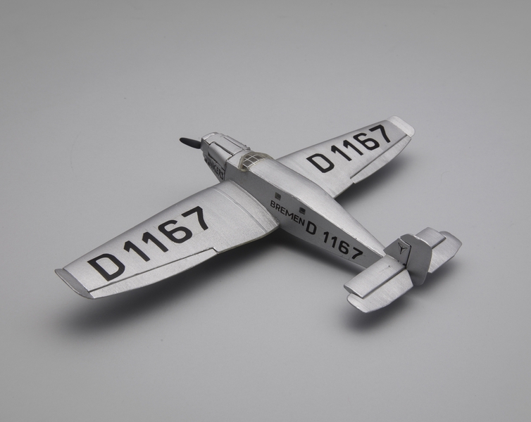 Image: model airplane: Junkers W 33b Bremen