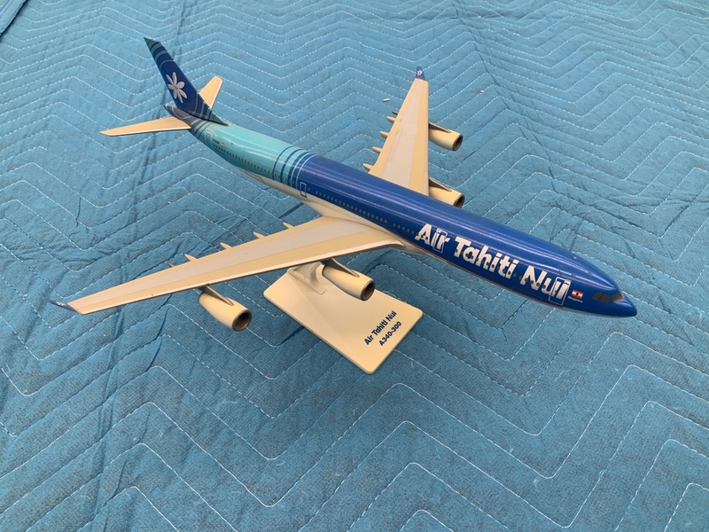 Image: model airplane: Air Tahiti Nui