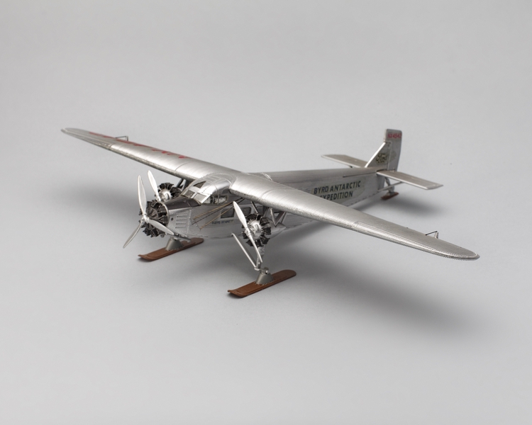 Image: model airplane: Ford Tri-Motor 4-ATB Floyd Bennett