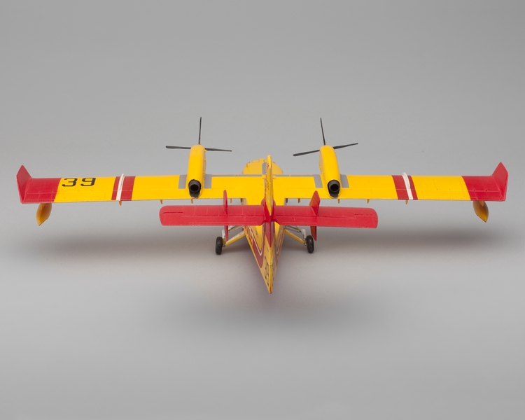 Image: model airplane: Canadair CL-415