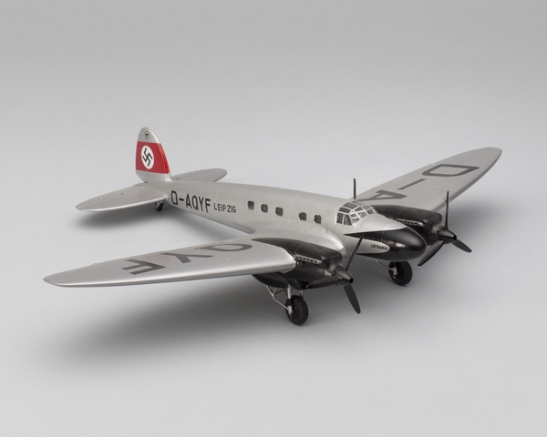 Model airplane: Deutsche Lufthansa, Heinkel He-111C